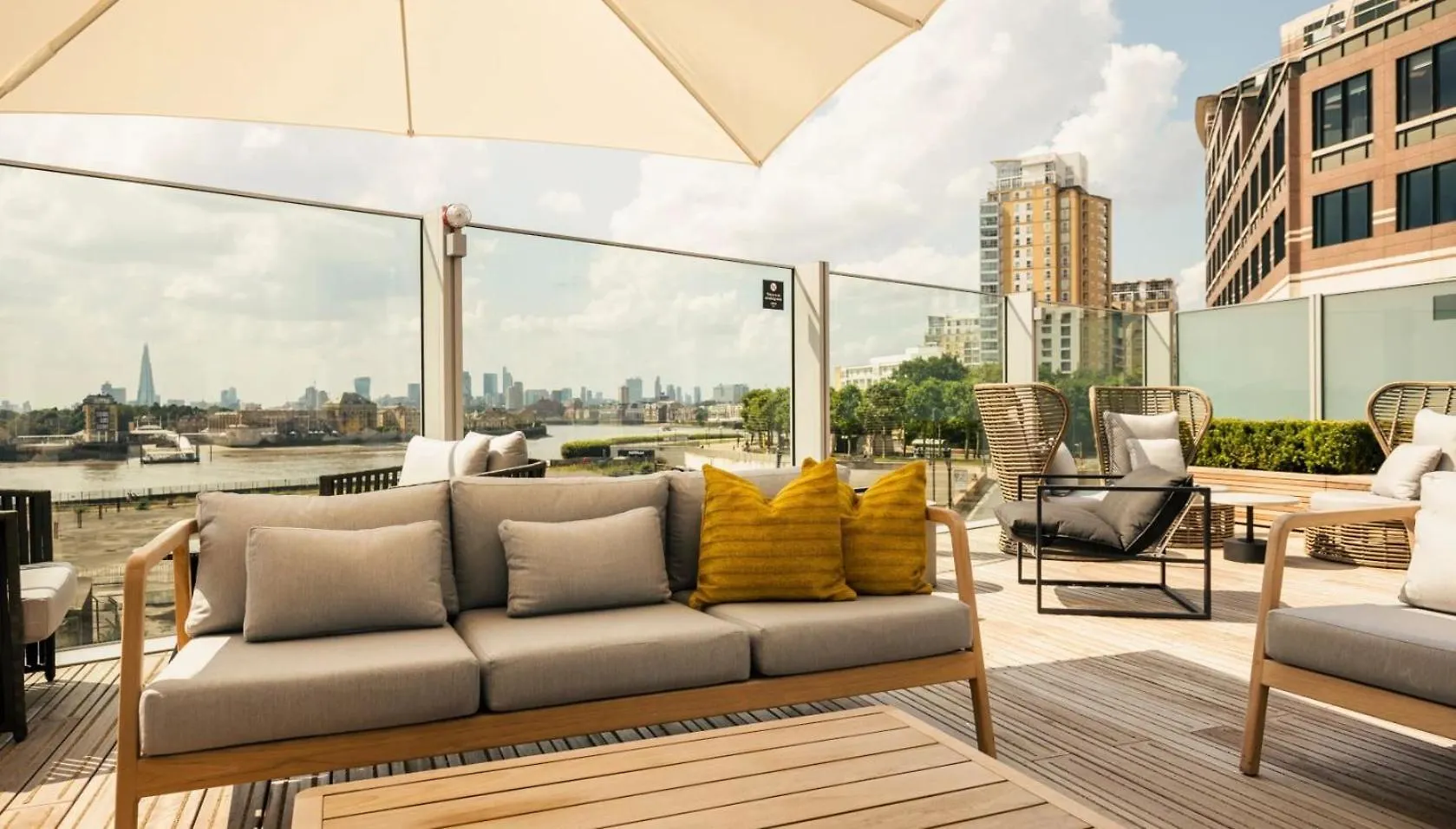 Canary Wharf - Newfoundland Luxury Apartment Londra 0*,  Birleşik Krallık